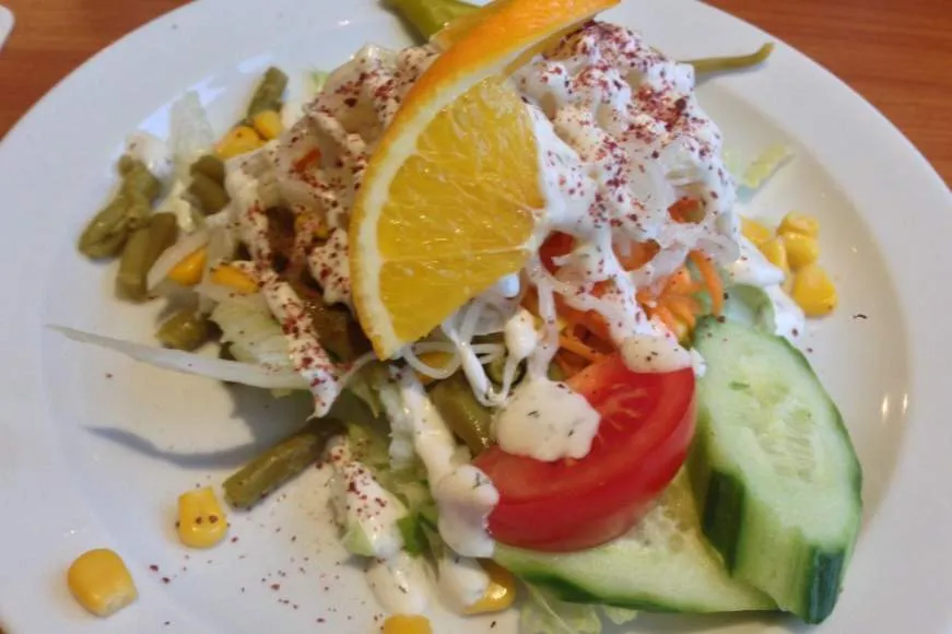 Galeriebild grill-im-touring-salat.jpg