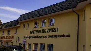 Unternehmen Jagdschule Eixen GmbH mit der Waffenburg
