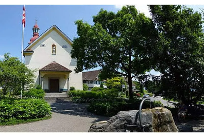 Galeriebild trotte-zum-goldenen-schuh-aussenansicht-1-1519816160.jpg