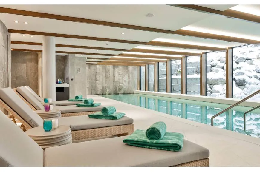 Galeriebild indoor-pool.jpg