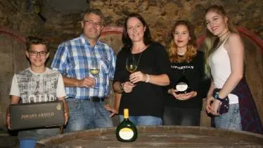 Unternehmen Weingut & Winzerhof Johann Arnold