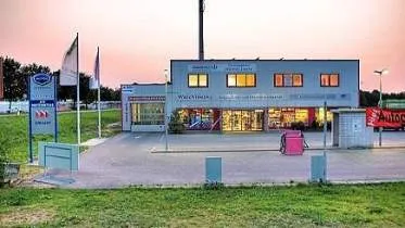 Unternehmen Kfz-Meisterwerkstatt-Waschstrasse Waschlowsky