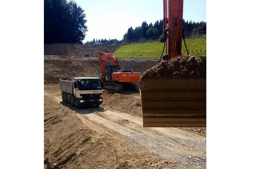 Galeriebild pfister-abbruch-erdarbeiten-5.jpg