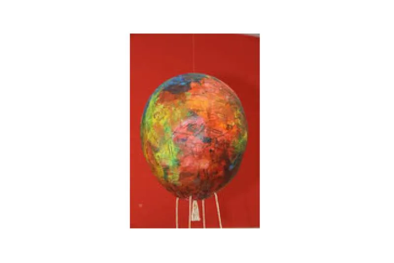 Galeriebild kita-luftballon-ballon-aus-papmasche.jpg