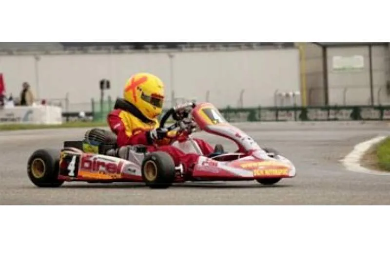 Galeriebild karting-mondercange-kartfahrer-1-1519306629.jpg