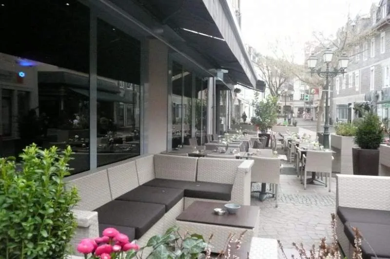 Galeriebild bel-mondo-aussenansicht.jpg