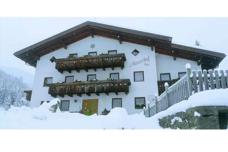 Galeriebild 01-hauswinter.jpg