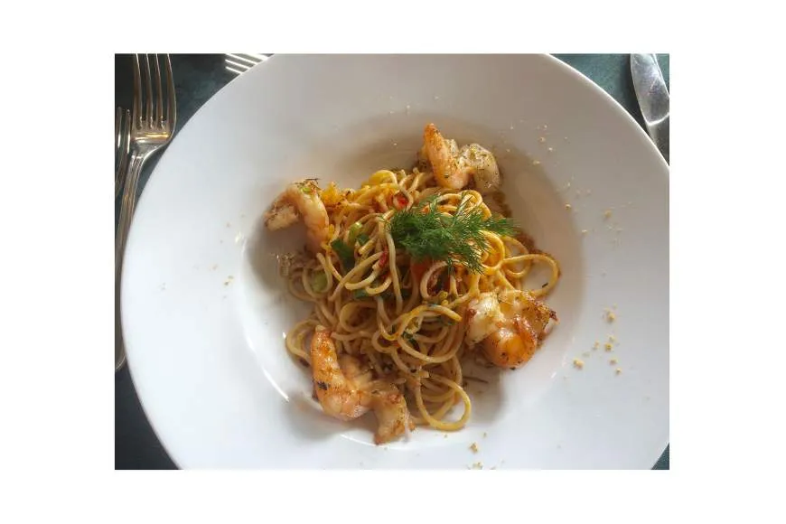 Galeriebild hotel-restaurant-rittersprung-pasta-mit-shrimps.jpg