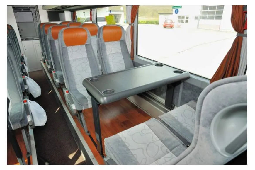 Galeriebild verkehrsbetrieb-franke-gmbh-bus-von-innen.jpg