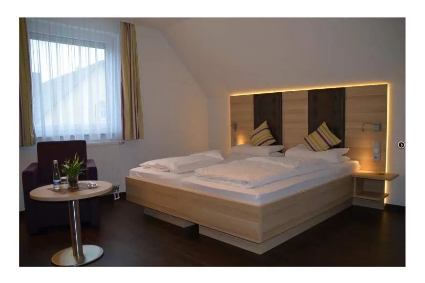 Galeriebild landhotel-zur-linde-doppelzimmer.jpg