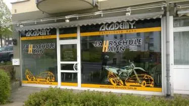 Unternehmen ACADEMY Fahrschule Hahn