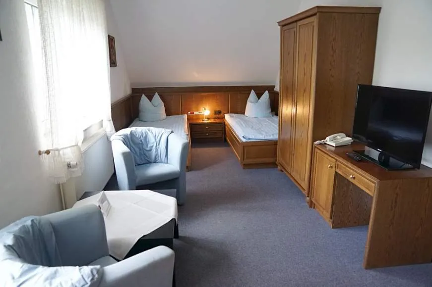 Galeriebild hotel-deuschle-arendsee-zimmer-1-doppelzimmer-01-1.jpg