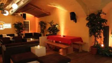 Bar und Lounge Rabenkeller
