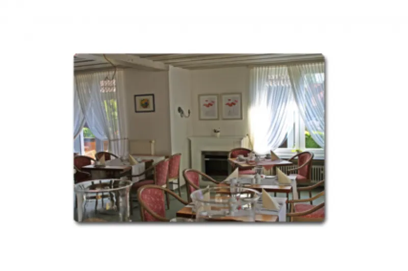 Galeriebild hotel-pension-ulrichshof-fruehstuecksraum.png