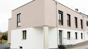 Unternehmen Back Check Center Pierre Roller