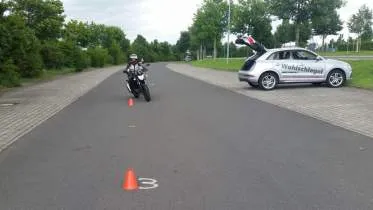 Unternehmen Fahrschule Wohlschlegel