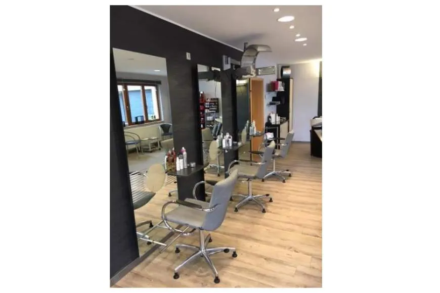 Galeriebild salon-de-coiffure-schaack-francine.jpg