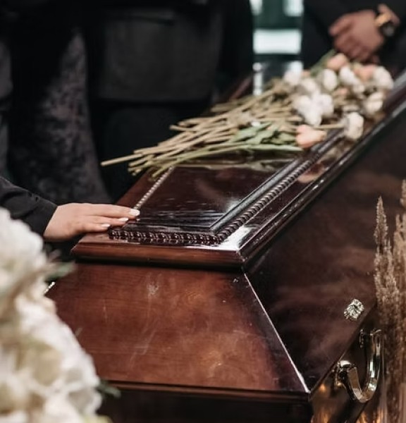 Unternehmen Tischlerei und Bestattungen Theisen-Diel