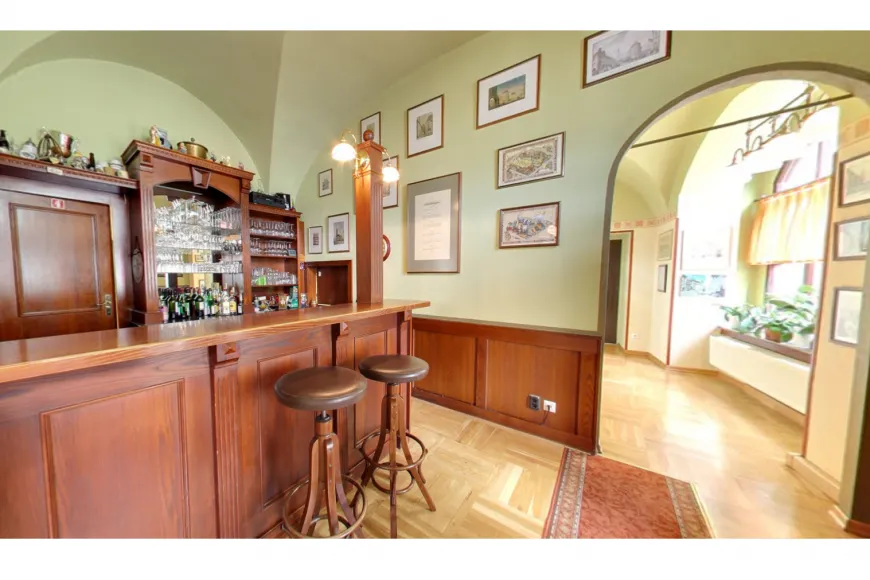 Galeriebild restaurant-bar.png