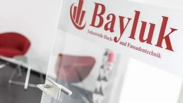 Unternehmen Bayluk Industrielle Dach- und Fassadentechnik GmbH
