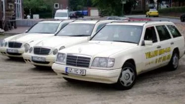 Unternehmen YELLOW MINI-CAR