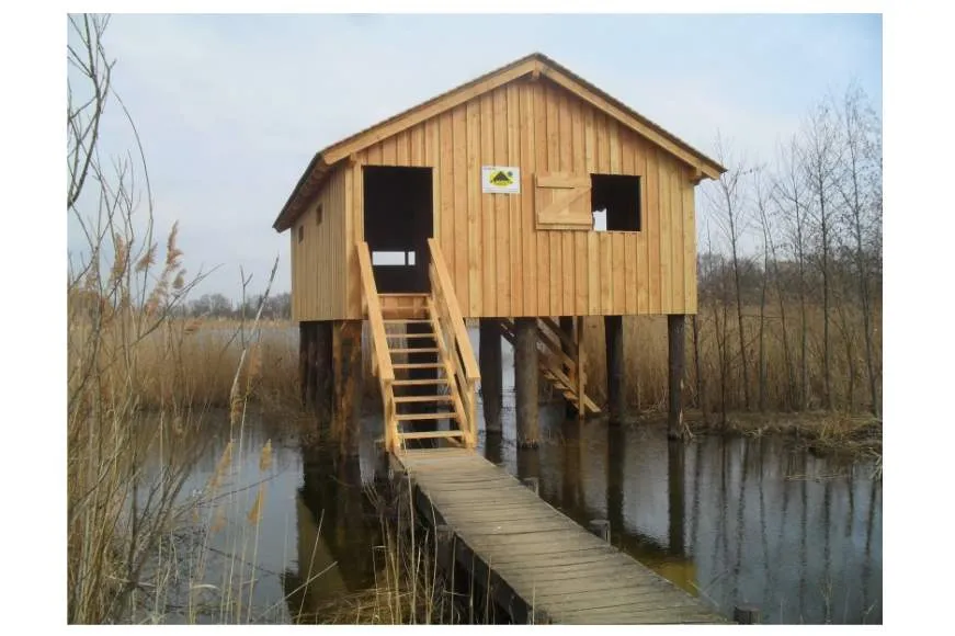 Galeriebild zimmerei-e.-Baudner-S.à-r.l.-Hütte-am-Wasser.JPG