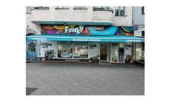 Unternehmen Bildungsakademie und Fahrschule Funky GmbH & Co KG