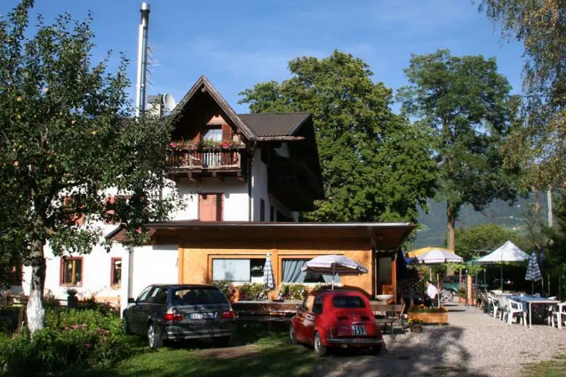 Galeriebild gasthof-zum-schlern-aussen.jpg