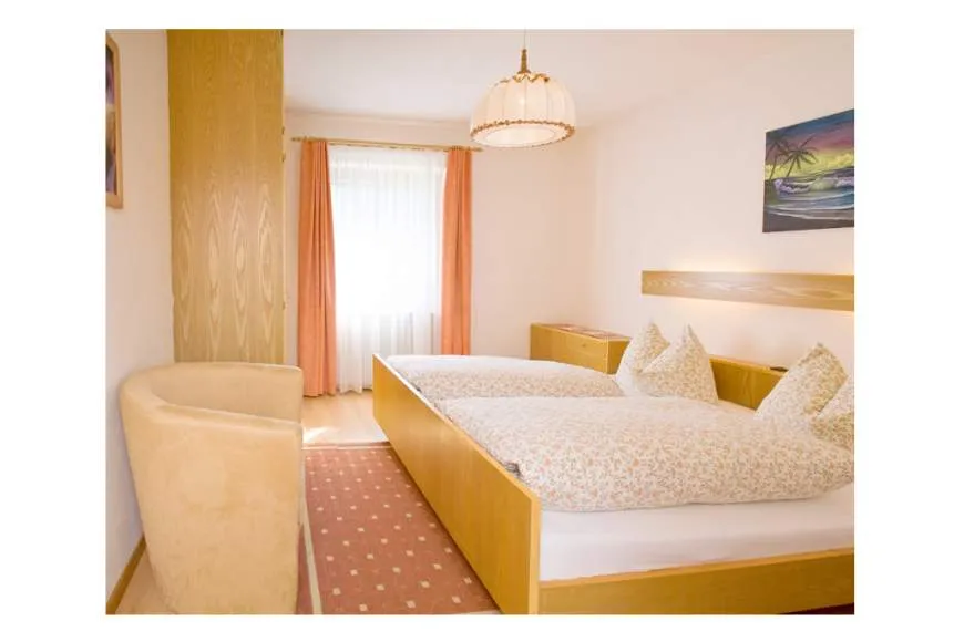 Galeriebild haus-reburg-ferienwohnung-abendsonne.jpg