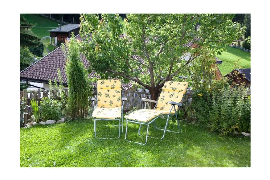 Galeriebild haus-reburg-garten.jpg