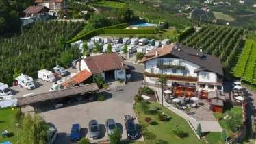 Unternehmen Garni Restaurant Camperstellplatz Schneeburghof