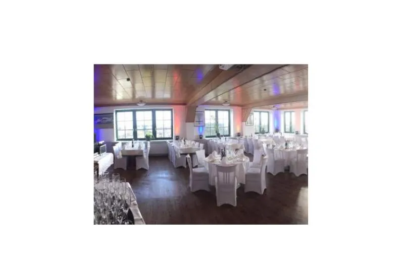 Galeriebild zur-nuerburg-3.jpg