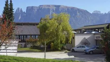 Unternehmen Senn Tischlerei für Möbel und Wohlbefinden