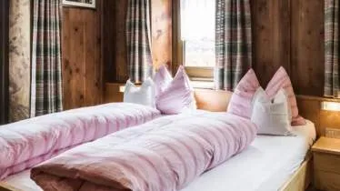 Unternehmen Pension Pcëi*