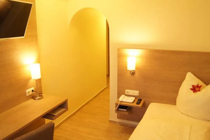 Galeriebild hotel-mainzer-hof-einzelzimmer.jpg