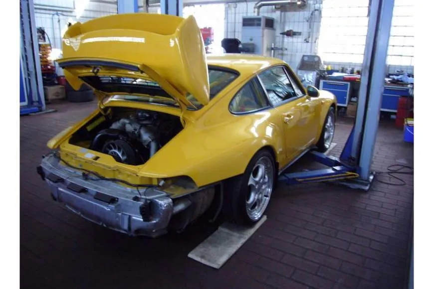 Galeriebild autoteile-center-telgte-gbr-gelber-sportwagen.jpeg