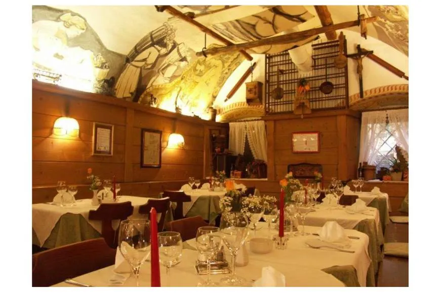 Galeriebild restaurant-laubenkeller-innenansicht-2.jpg