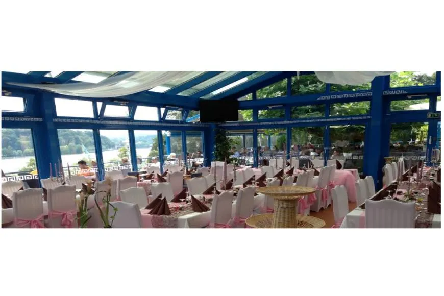 Galeriebild restaurant-huegoloss-5.jpg