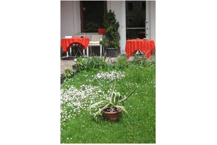 Galeriebild cafe-pfarrwirt-garten.jpg