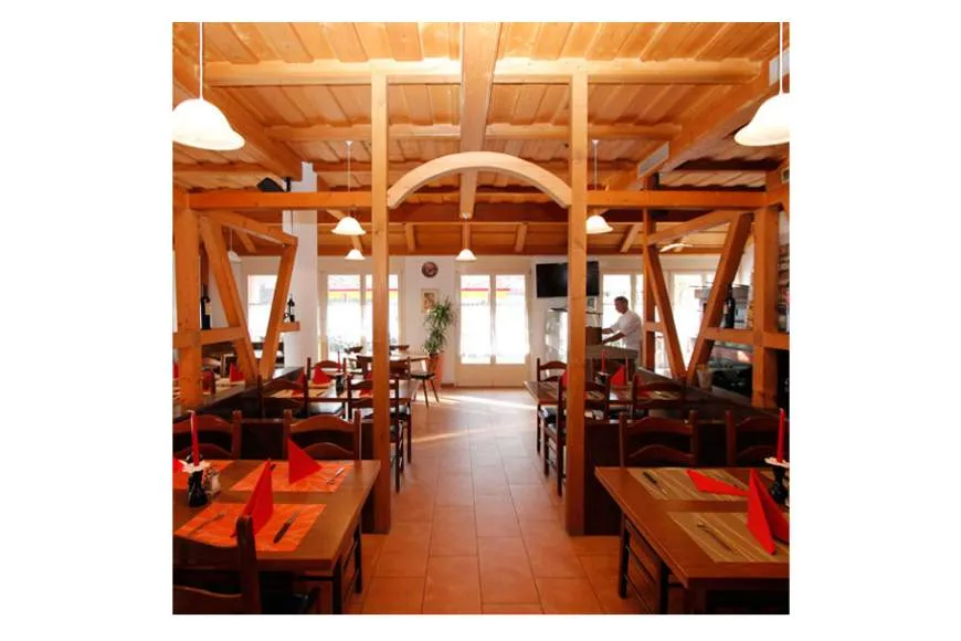 Galeriebild ristorante-pizzeria-reuss-zopf-7.jpg