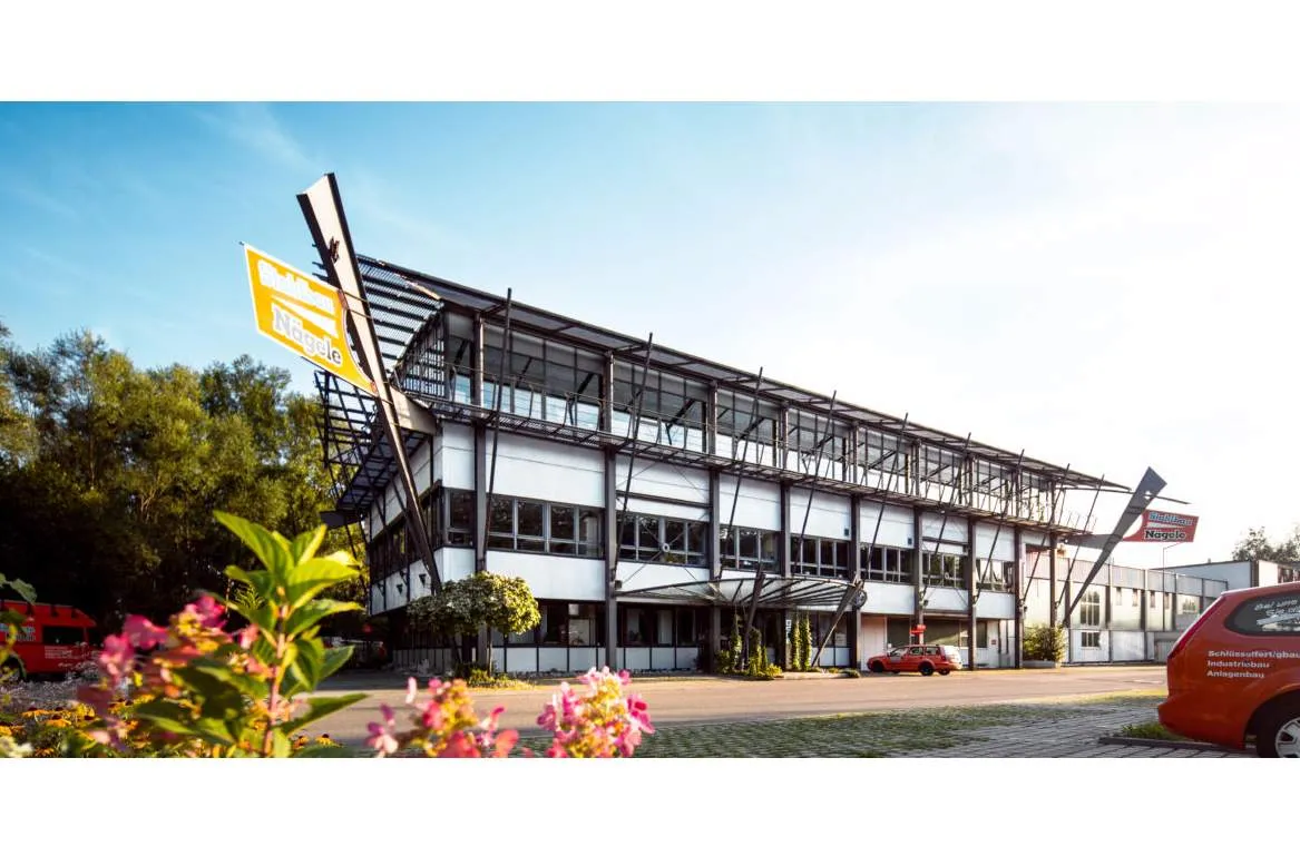 Galeriebild stahlbau-naegele-gmbh-firmengebaeude-1-1507723134.jpg