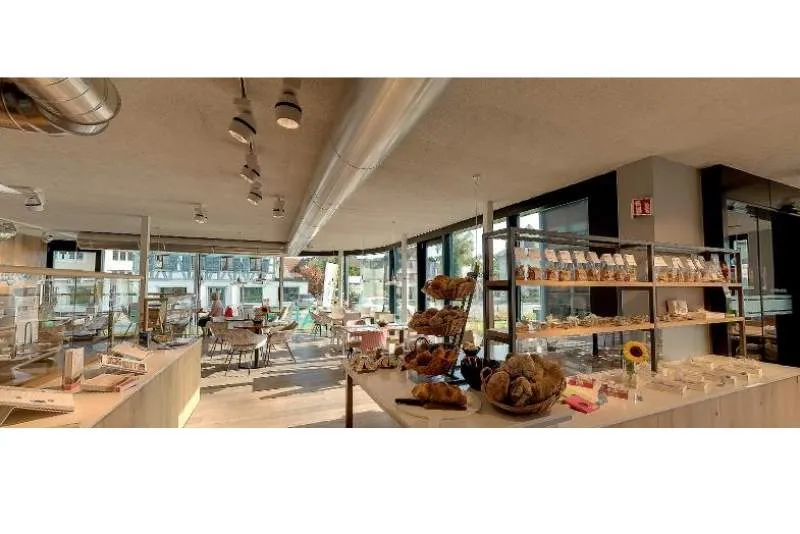 Galeriebild baeckerei-fueger-essbereich.jpg