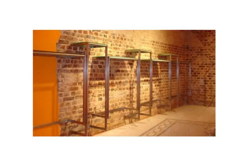 Galeriebild s-k-metallverarbeitung-gmbh-co.-KG_Ladenbau.jpg