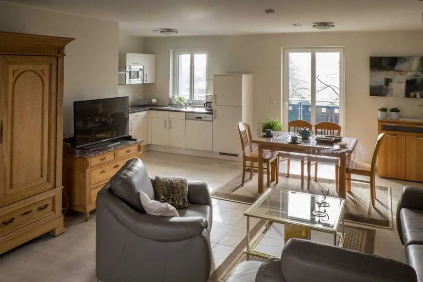 Galeriebild gites-gleis-bingen-leonie-wohnzimmer-2.jpg