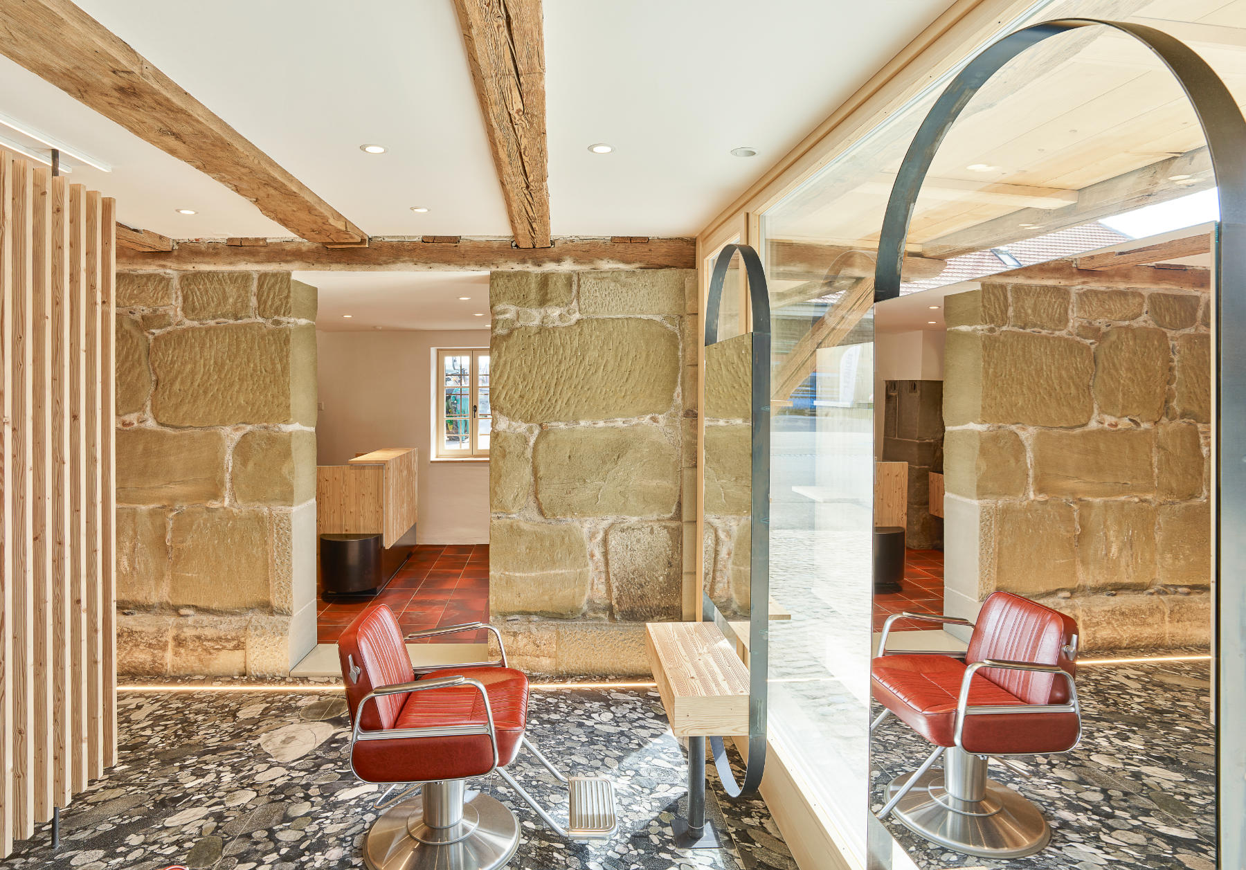 Galeriebild cGJUe8zc7O.jpg