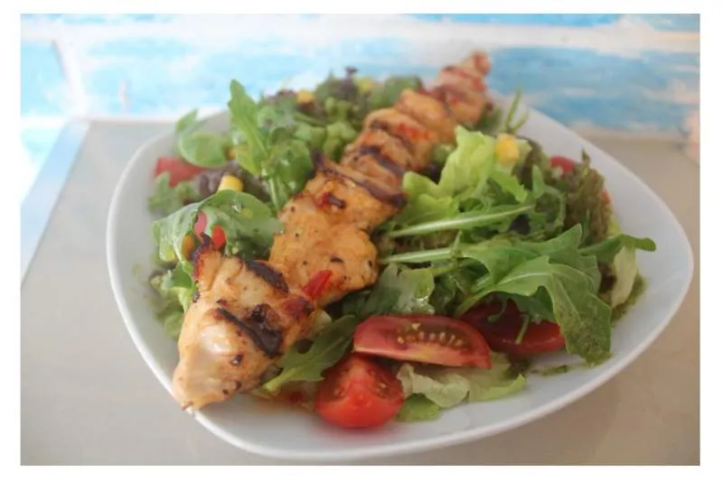 Galeriebild heavens-bistro-catering-gbr-salate.JPG