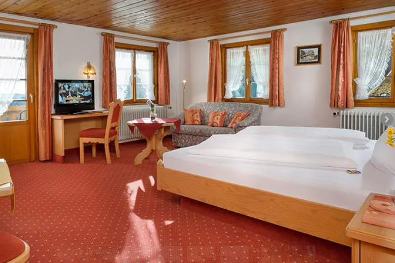 Galeriebild hotel-gasthaus-zum-engel-doppelzimmer.jpg