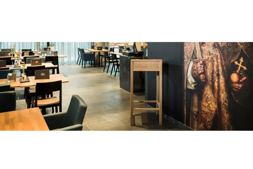 Galeriebild bistro-cafe-restaurant-karl-raeumlichkeiten-1-1516802255.png