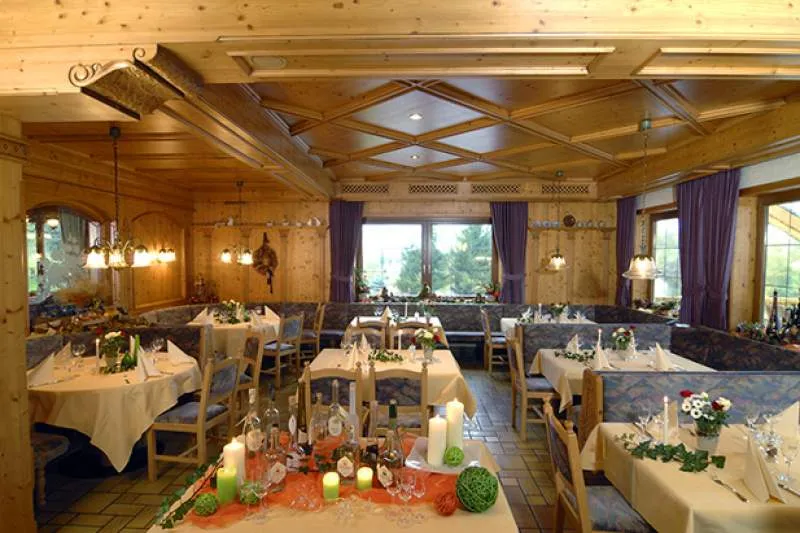 Galeriebild hotel-berghof-restaurant.jpg