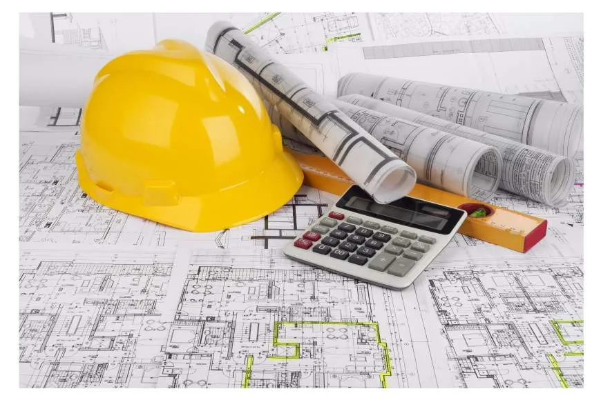 Galeriebild dm-profi-bau-gmbh-bauplan-mit-bauhelm-1-1509010032.jpg